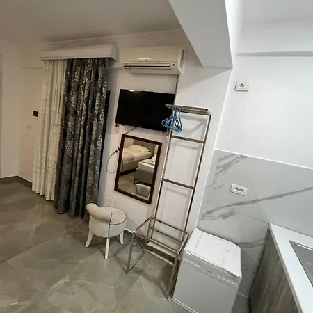 Villa Ksamil 公寓式酒店