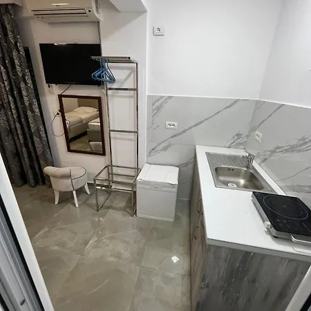 Villa Ksamil 公寓式酒店 卡萨米尔